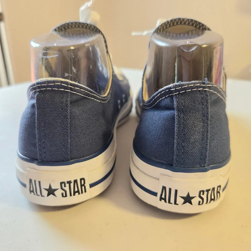 Converse Chuck Taylor All Star Low Top Navy Blue Canvas Sneakers Men 6.5 Wmn 8.5